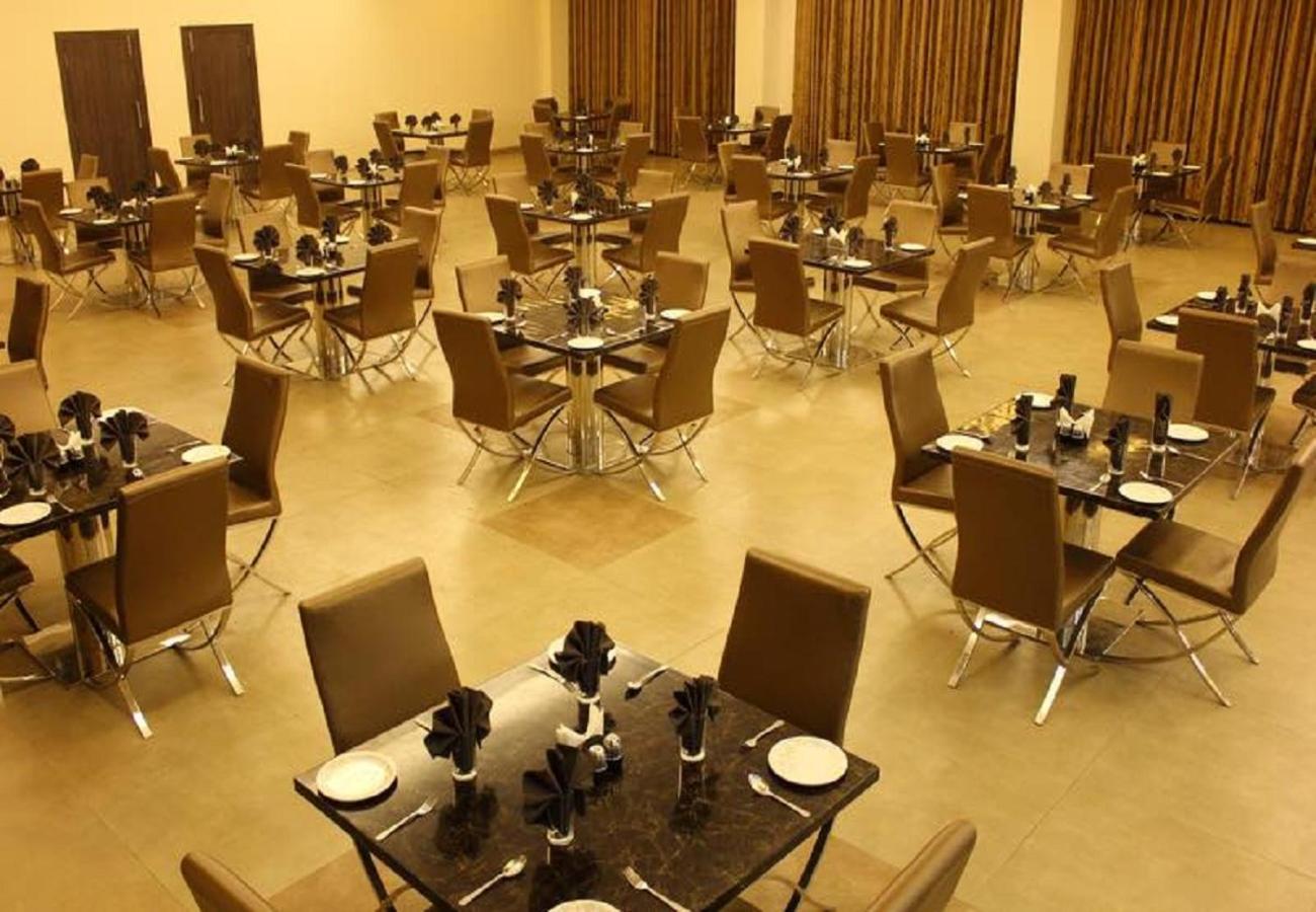Khanvel Resort Silvassa Luaran gambar